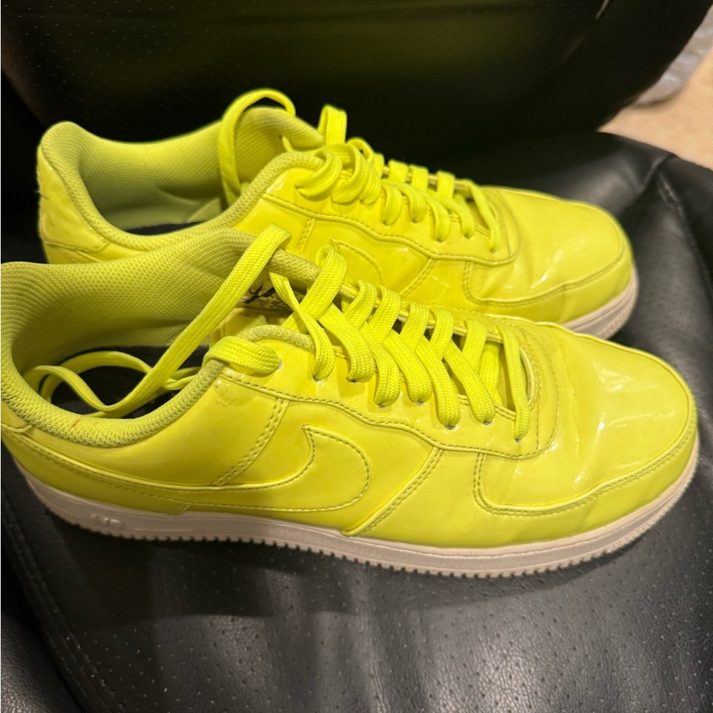 Nike Lime Green Athletic Shoes